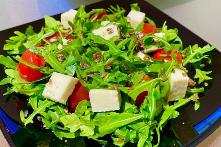 Shopska Salad with Arugula