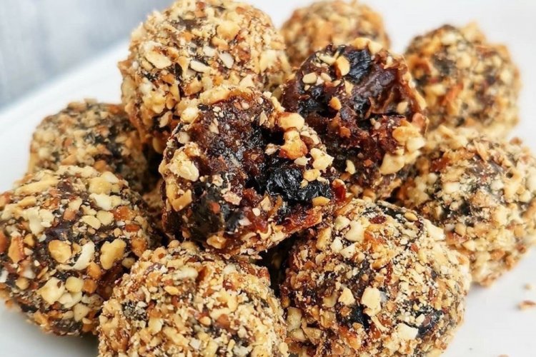 Bombones saludables de ciruelas pasas y nueces