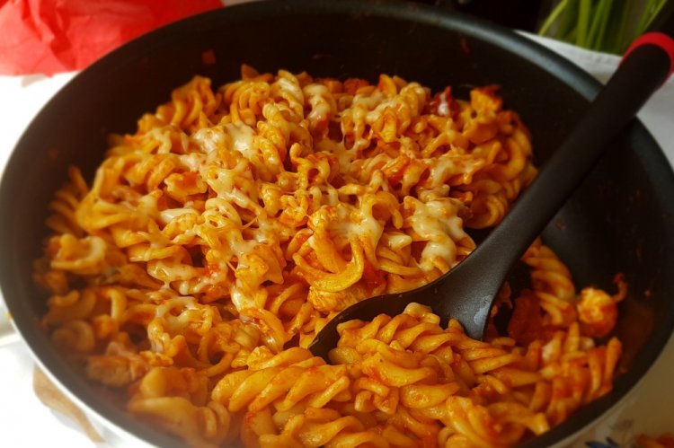 Pasta in Tomato Sauce