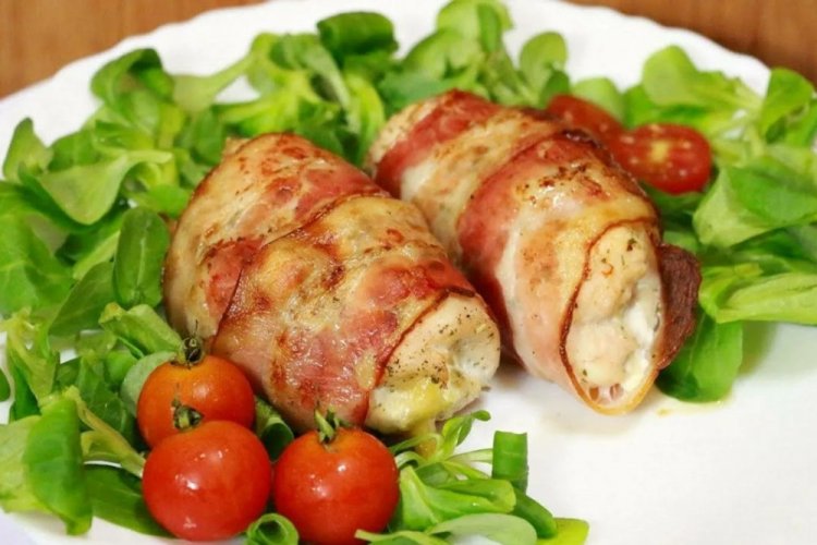 Bacon-Wrapped Chicken Breast with Cheese