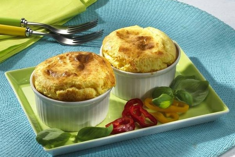 Chicken Soufflé with Onions in a Multicooker