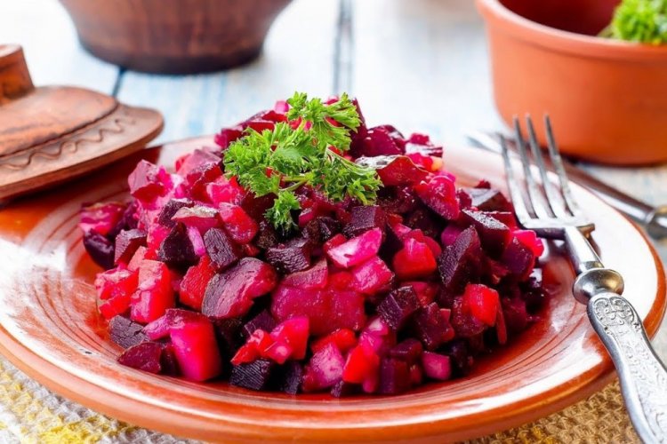 Vinaigrette Salad with Turnip