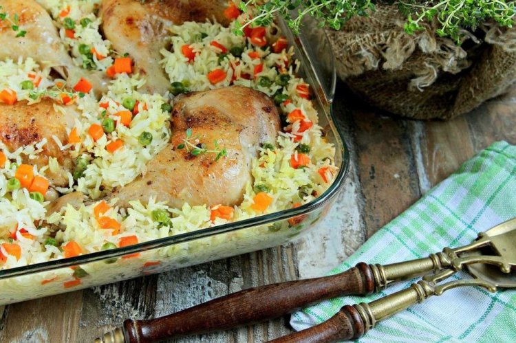 Chicken Drumsticks with Rice and Cheese