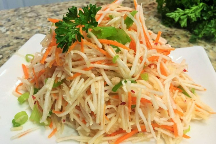 Vitamin Salad with Daikon and Soy Sauce