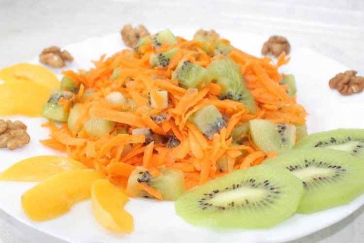Carrot and Kiwi Salad