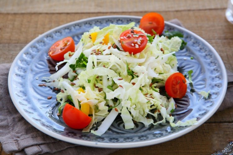 Napa Cabbage Salad with Vegetables