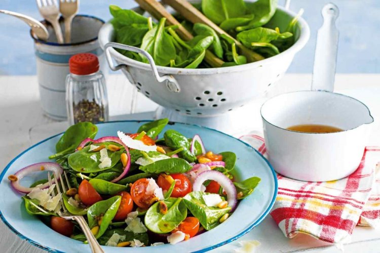 Spinach and Cherry Tomato Salad