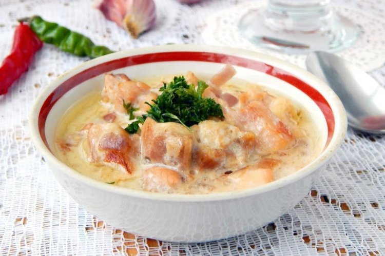 Stewed Turkey in Sour Cream
