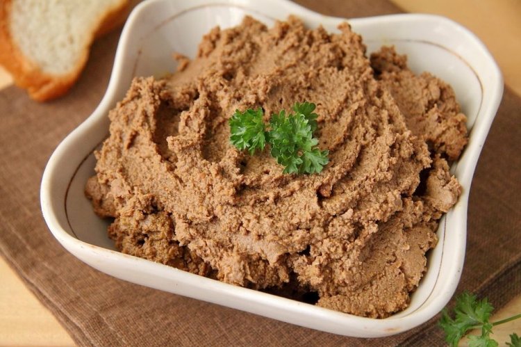 Pork Liver Pâté with Carrots and Onions