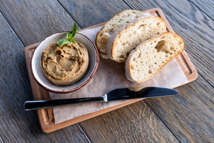 Pork Liver Pâté with Apples