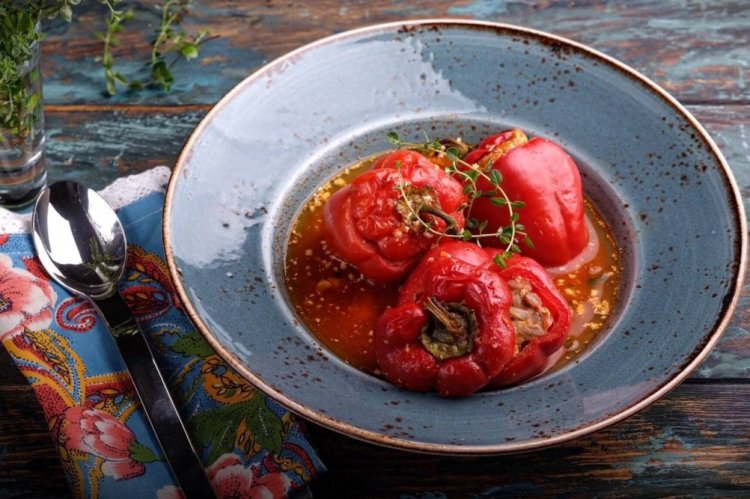 Salsa de ajo y soja para pimientos rellenos