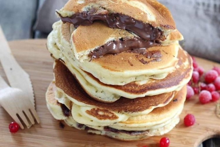 Tortitas de plátano con relleno de chocolate
