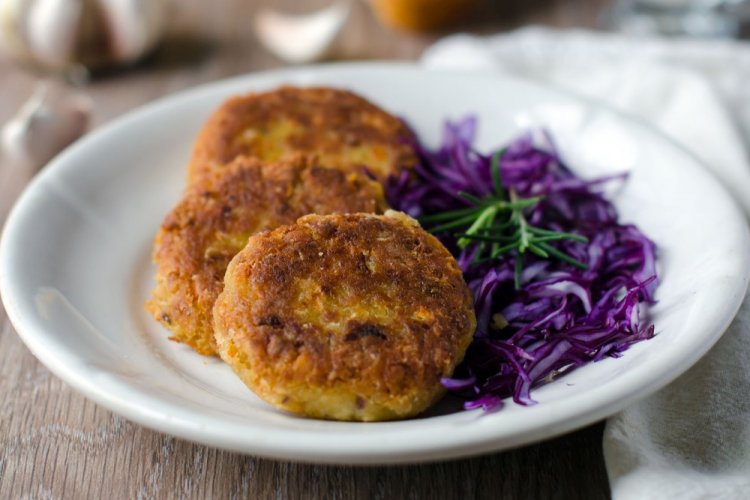 Lentil Patties with Chicken