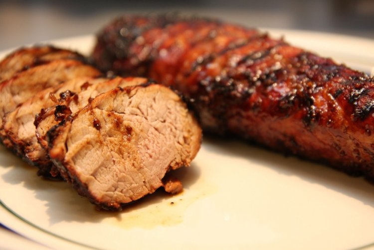 Solomillo de cerdo asado en salsa de soja
