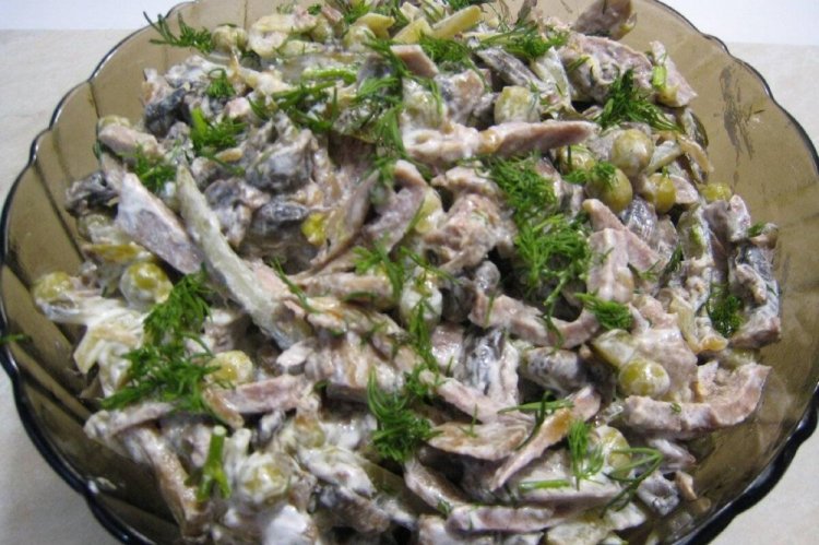 Pork Tongue Salad with Canned Peas