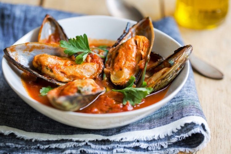 Tomato Sauce for Mussels