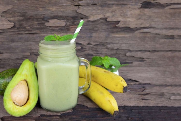 Batido de plátano y aguacate