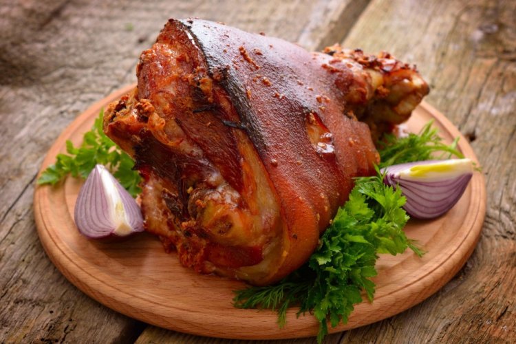 Pork Knuckle in Beer in a Roasting Bag