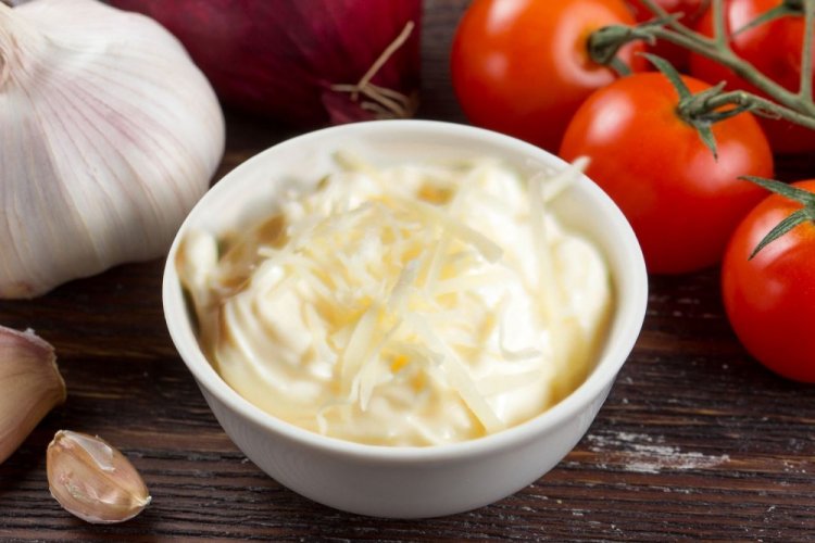 Creamy Parmesan Sauce for Pork Ribs