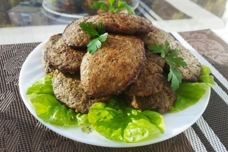 Pork Liver Patties with Buckwheat