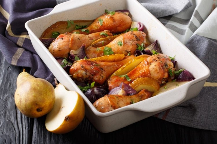 Chicken Drumsticks with Pear