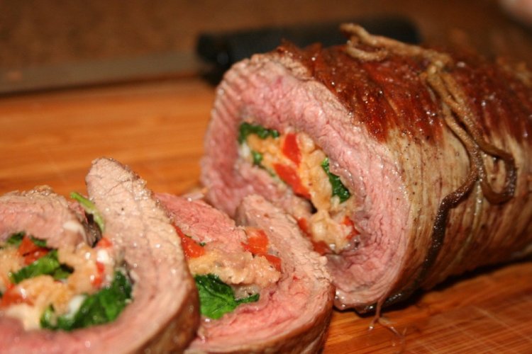 Beef Roll with Bell Pepper
