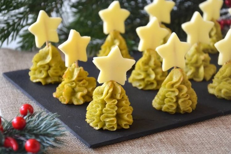 New Year's Potato Puree Christmas Trees