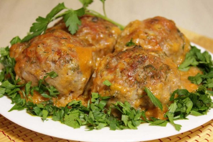 Meatball Hedgehogs in Tomato-Mayonnaise Sauce