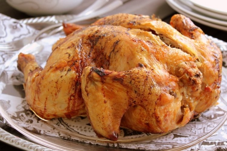 Chicken Baked with a Stuffing of Dough, Giblets, and Pineapple