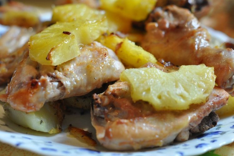 Chicken with Pineapple and Mushrooms in the Oven
