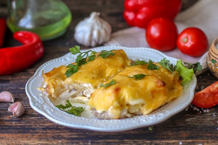Baked Chicken Cutlets with Pineapple