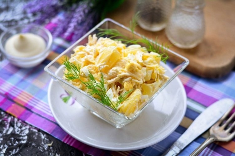 New Year's Turkey and Pineapple Salad
