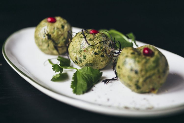 Chickpea Pkhali with Herbs
