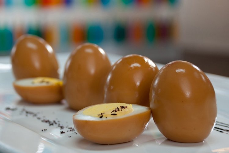 Pickled Eggs with Ginger and Soy Sauce