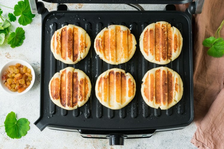 Syrniki on a Grill Pan