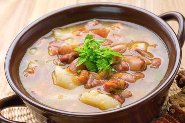 Pork Rib Soup with Beans