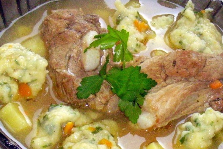 Pork Rib Soup with Dumplings