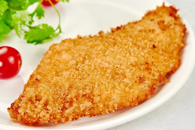 Escalope de pollo en kétchup con ajo