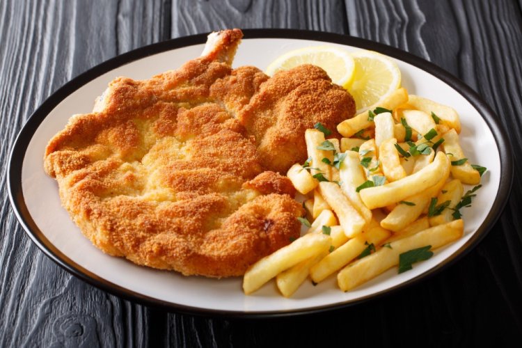 Escalope de pollo picante en sartén