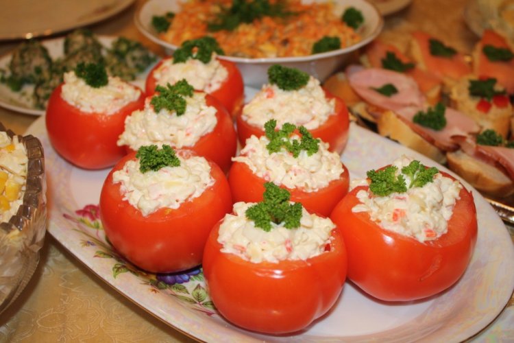 Stuffed Tomatoes with Crab Sticks