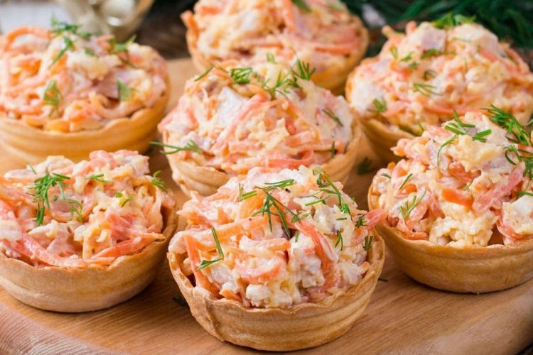 Tartlets with Chicken and Carrots for New Year 2024