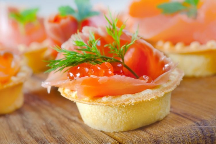 Tartlets with Salmon and Red Caviar
