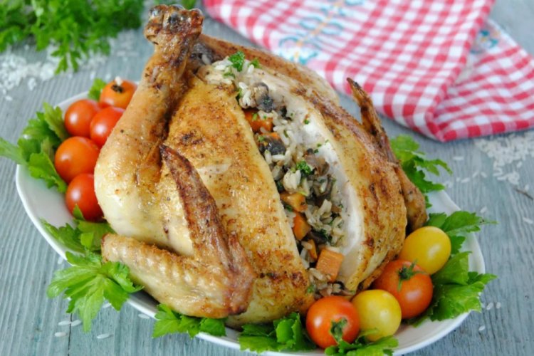 Pollo con arroz y verduras al horno