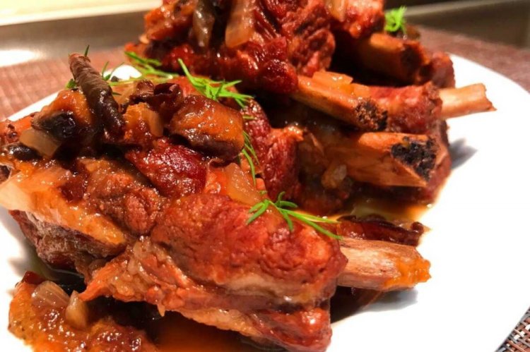 Braised Pork Ribs in Wine