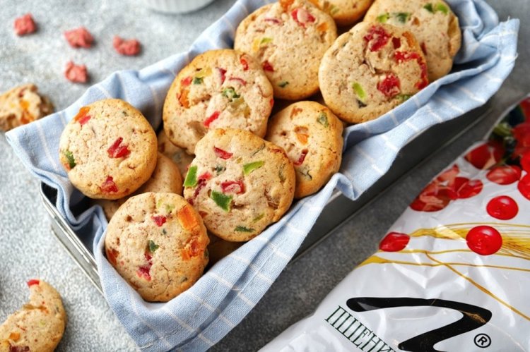 Galletas con frutas confitadas