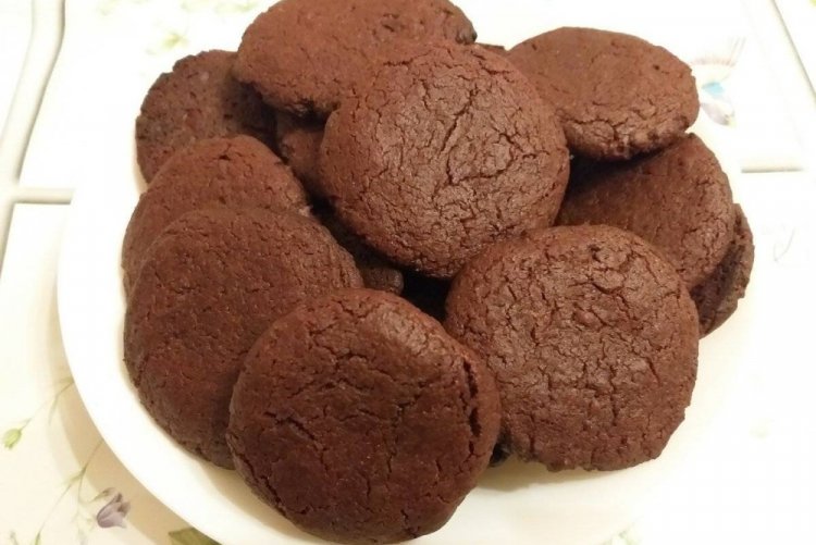 Galletas de chocolate veganas con mermelada