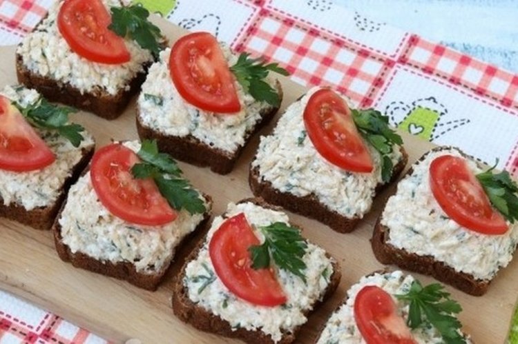 Cod Roe Sandwiches for New Year 2024