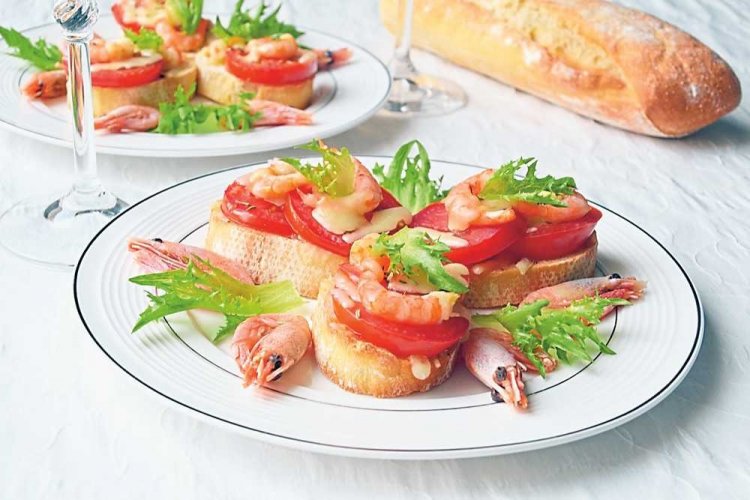 Shrimp and Tomato Sandwiches