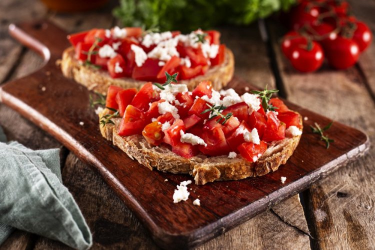 Tomato Sandwiches for New Year 2024