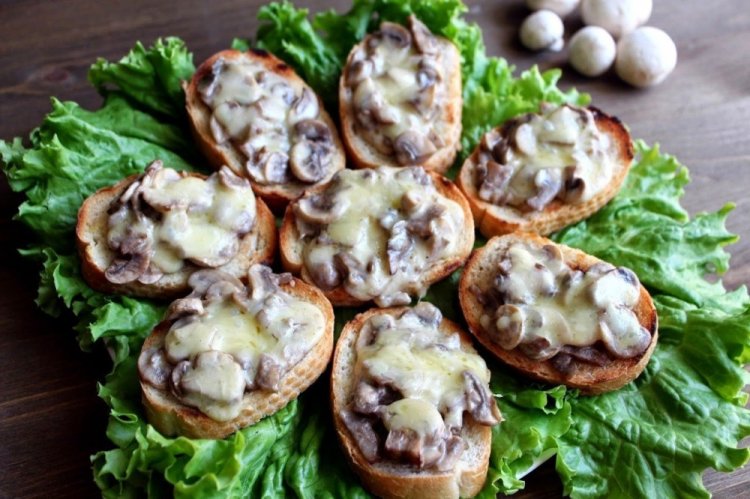 Mushroom and Cheese Sandwiches